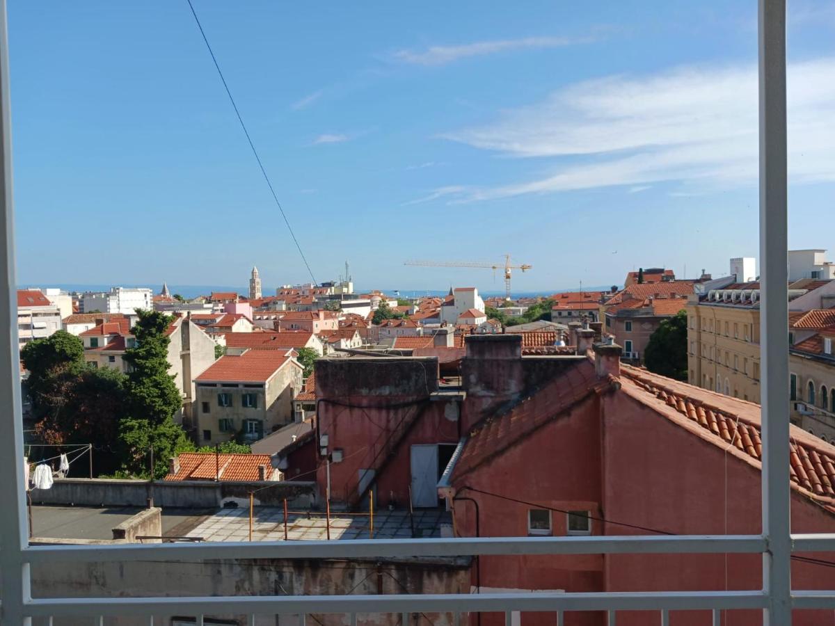 Room With Private Toilet And Balcony In City Center In Shared Apartment Сплит Экстерьер фото