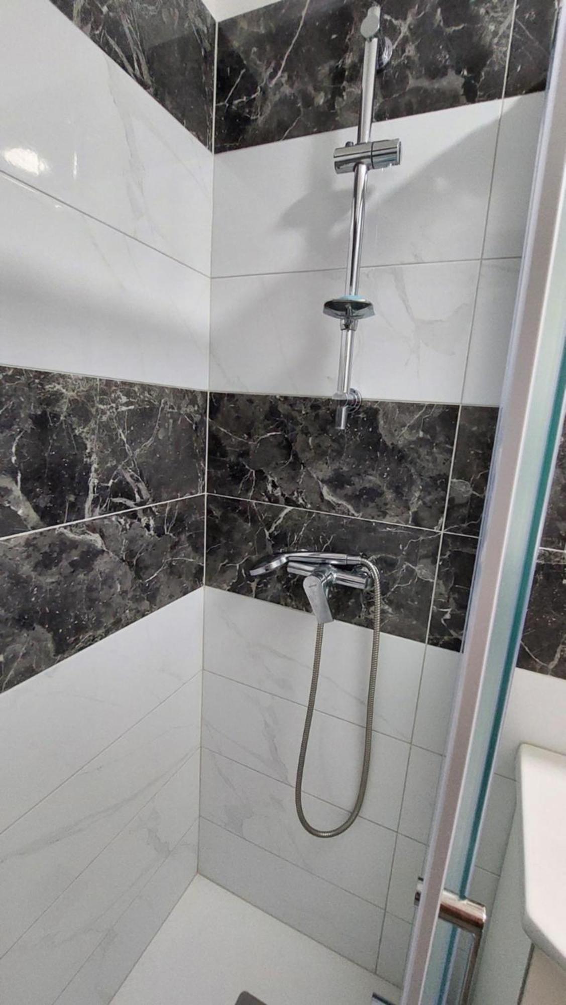 Room With Private Toilet And Balcony In City Center In Shared Apartment Сплит Экстерьер фото
